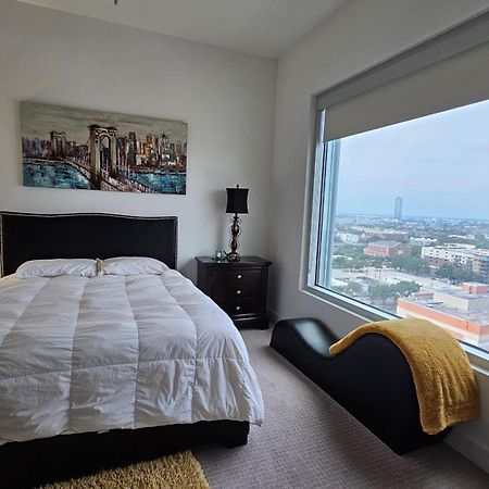 Ferienwohnung Luxury Highrise In Midtown - Skyline Views And Chic Decor Houston Exterior foto