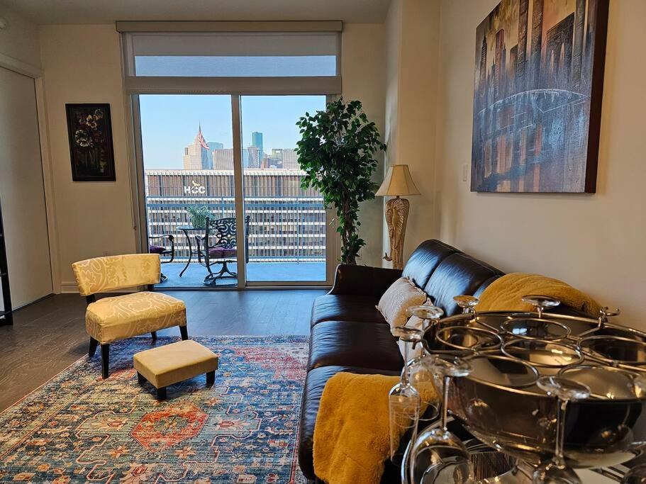 Ferienwohnung Luxury Highrise In Midtown - Skyline Views And Chic Decor Houston Exterior foto
