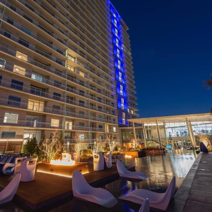 Ferienwohnung Luxury Highrise In Midtown - Skyline Views And Chic Decor Houston Exterior foto
